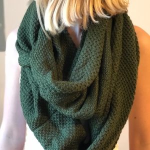 Topshop Emerald Green Circle Scarf NWT